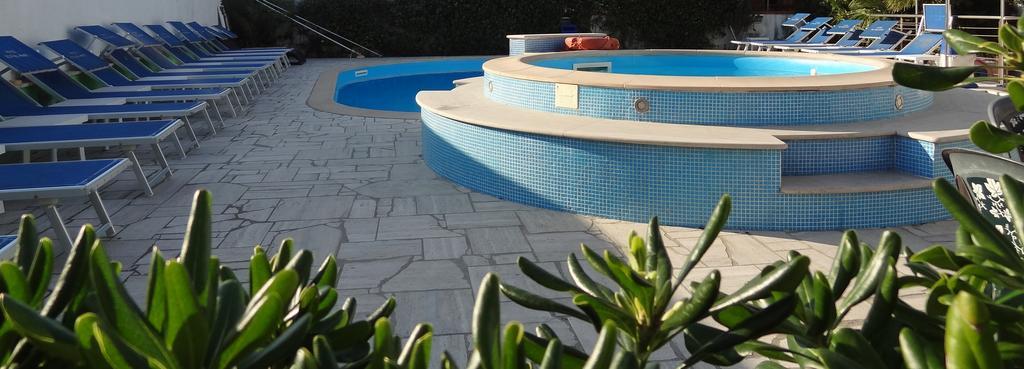 Hotel Eco Del Mare Marina di Massa Extérieur photo